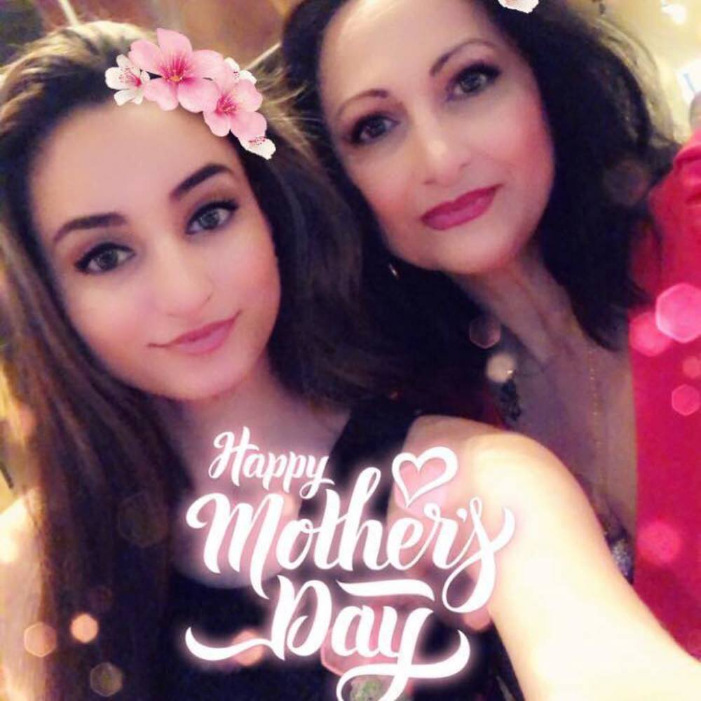 Meet your Posher, Huda